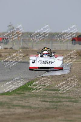 media/Oct-25-2025-CalClub SCCA (Sat) [[34c778dfbe]]/Group 5/Qualifying/